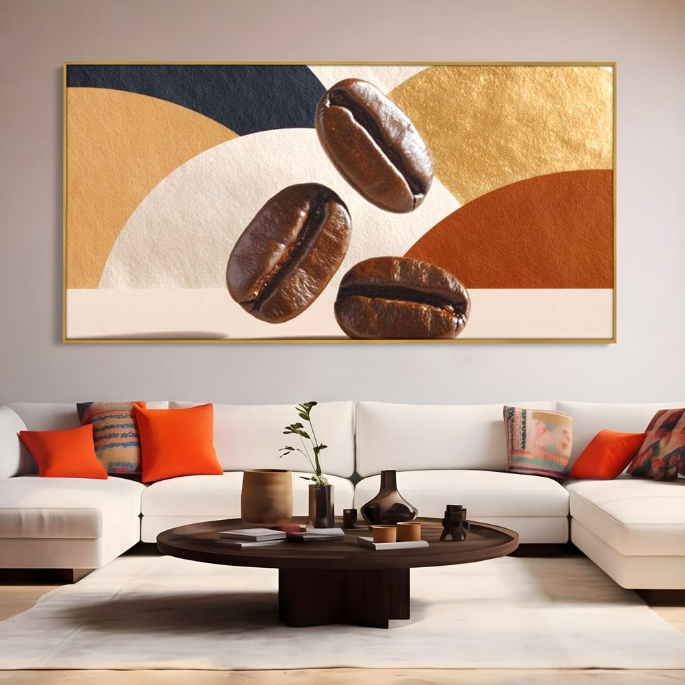 Tablou canvas cu tablou canvas cu boabe de cafea, in rama de aluminiu auriu, pe perete intr-un living